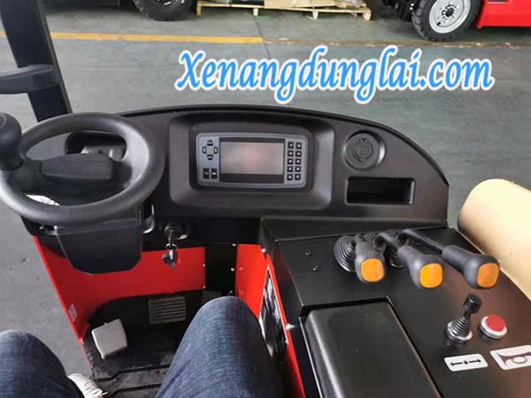 Hệ thống điều khiển của xe nâng điện Reach Truck