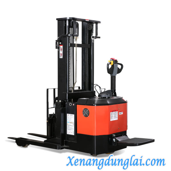 Xe nâng điện Reach Truck